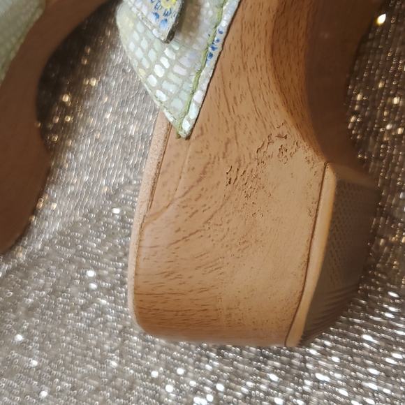 SOLD!! DANSKO Sophie Iridescent Snake Print Clog/Sandals - Picture 5 of 9